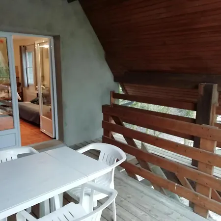 Vintage Flat With Swimming Pool, Cleaning Included *
