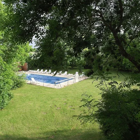 Apartment Vintage Flat With Swimming Pool, Cleaning Included